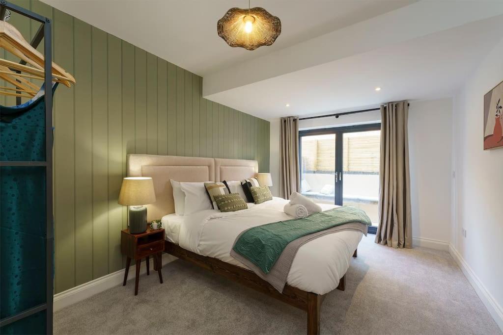 Lilyturf - 2 Bedroom Luxury Apartment By Mint Stays Bristol Kültér fotó