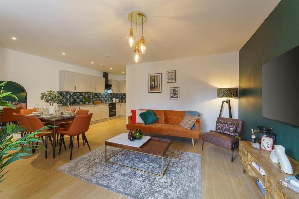 Lilyturf - 2 Bedroom Luxury Apartment By Mint Stays Bristol Kültér fotó